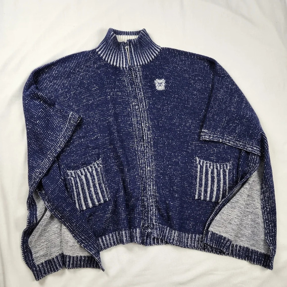 NCAA Tops - Butler Bulldogs × Emerson Street Zip Up Knit Poncho. Size XL. NWT